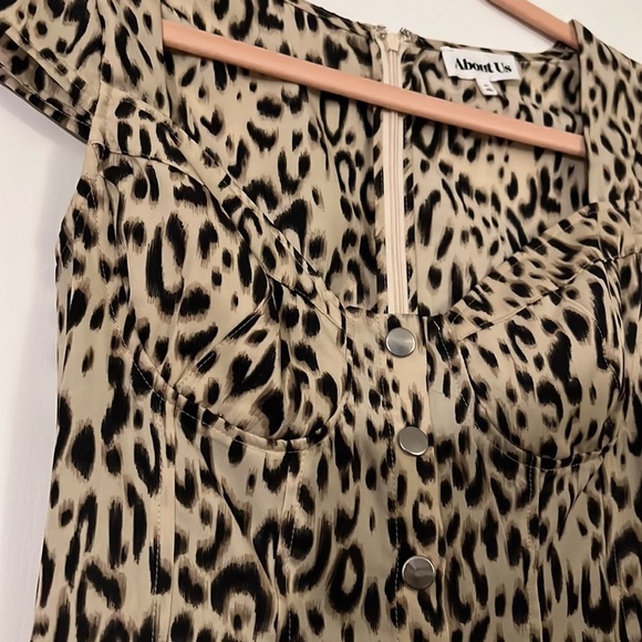 ⚫️ REVOLVE About Us Tanya Leopard Dress​​​ - Picture 7 of 9